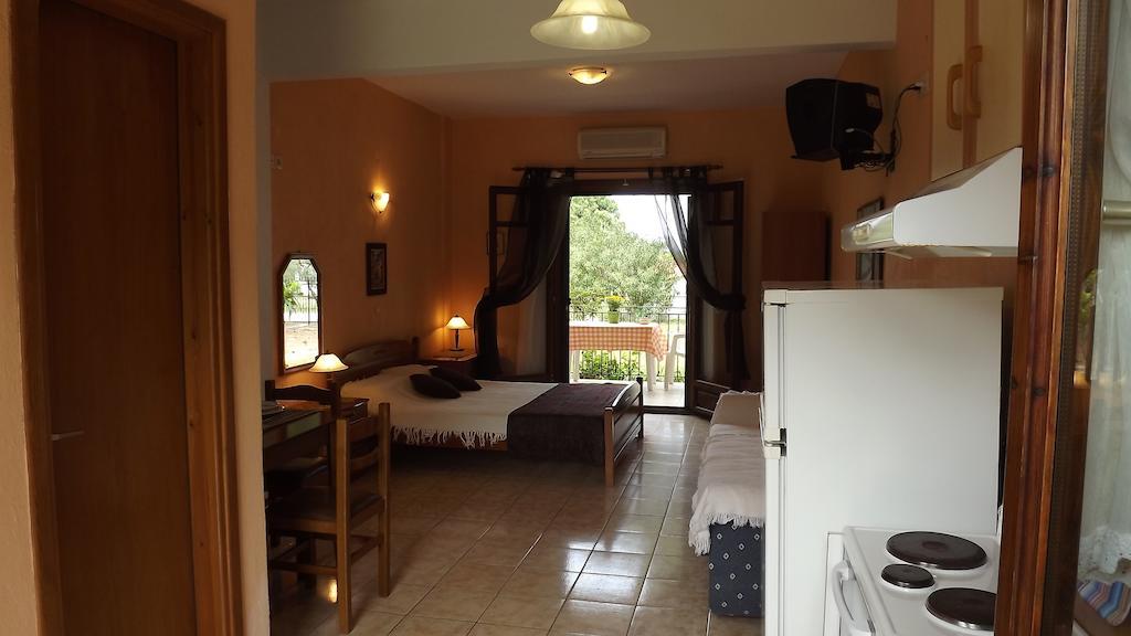 Pefka Studios & Apartments Vourvourou Oda fotoğraf
