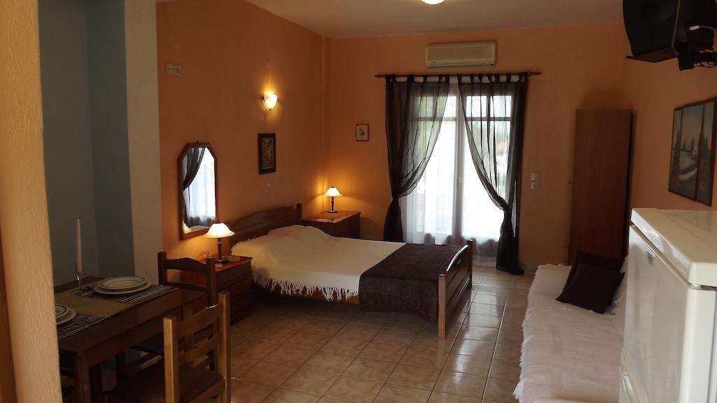 Pefka Studios & Apartments Vourvourou Oda fotoğraf